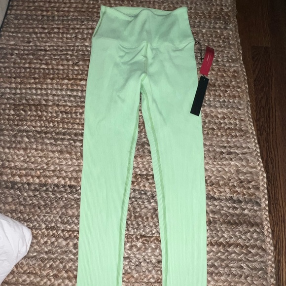 Carbon38 Ribbed 7/8 Legging - Picture 2 of 3